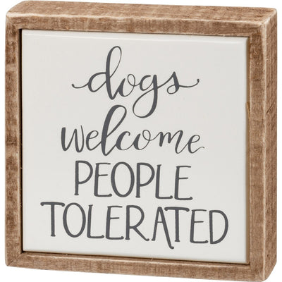 Box Sign - Dogs Welcome